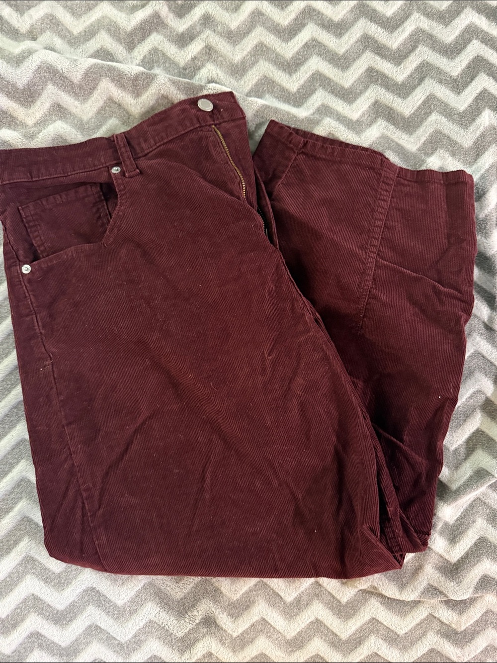 Women’s Corduroy Pants in Deep Burgundy